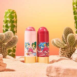 THE POWERPUFF GIRLS "PRETTY DESPERADOS" BLUSH STICK SET